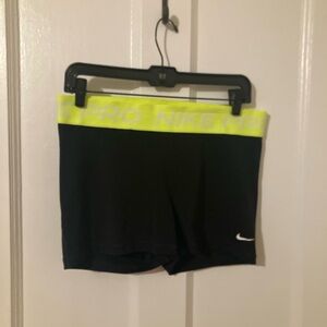Nike Pro Women's 3" Shorts Black Size Large